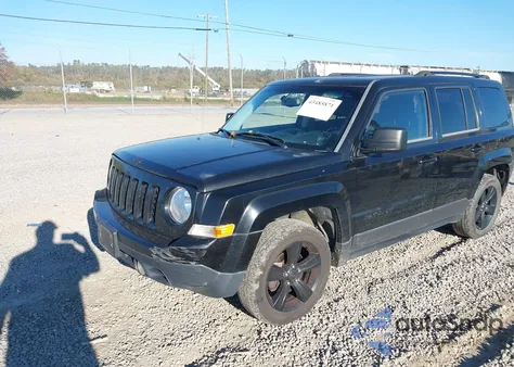 2014 Jeep Patriot Altitude z USA, uszkodzony, nr VIN 1C4NJPBAXED812858